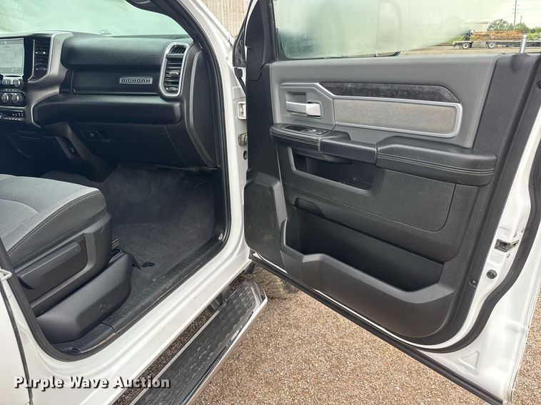 image for item DY0430 2022 Dodge Ram 2500 Big Horn Crew Cab pickup truck