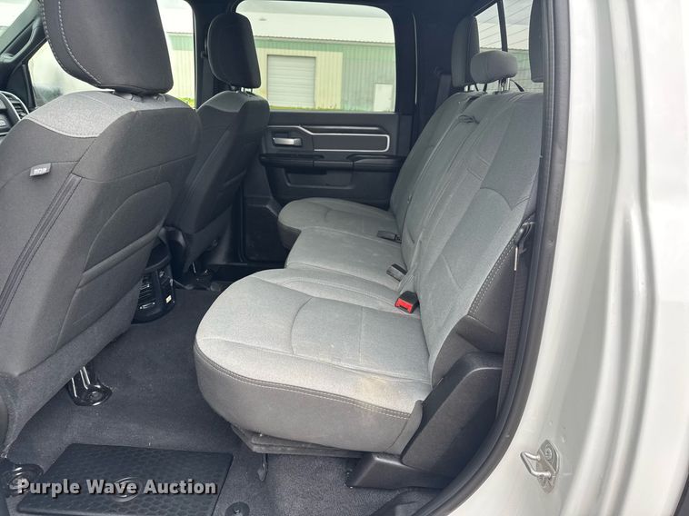 image for item DY0430 2022 Dodge Ram 2500 Big Horn Crew Cab pickup truck