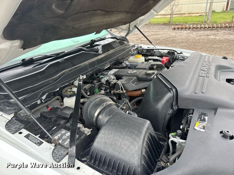 image for item DY0430 2022 Dodge Ram 2500 Big Horn Crew Cab pickup truck