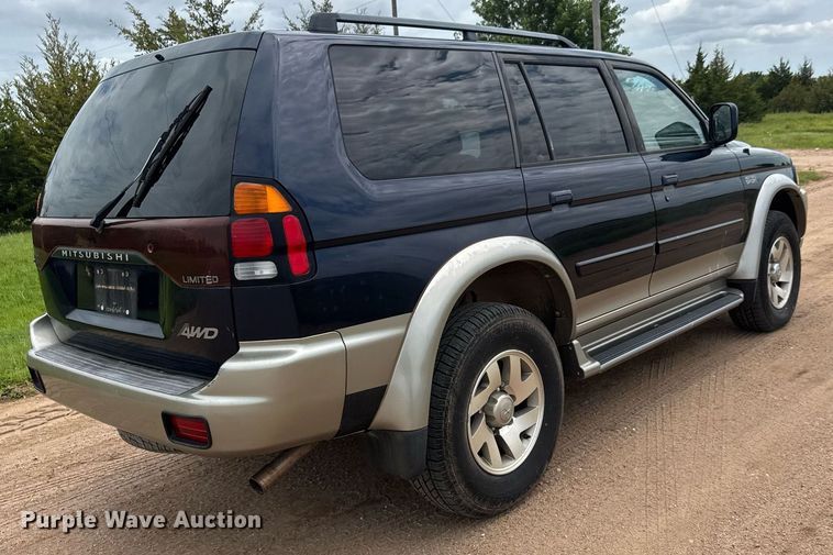 image for item DY0434 2002 Mitsubishi Montero Sport SUV