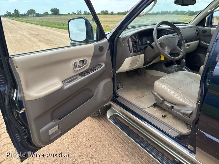 image for item DY0434 2002 Mitsubishi Montero Sport SUV