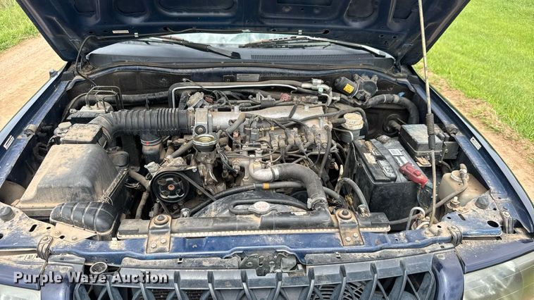 image for item DY0434 2002 Mitsubishi Montero Sport SUV