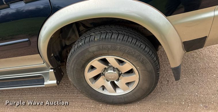 image for item DY0434 2002 Mitsubishi Montero Sport SUV