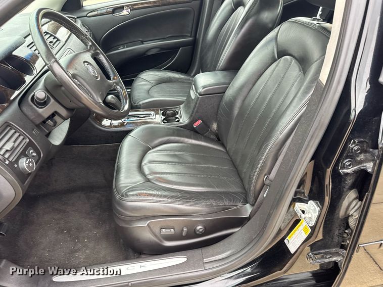 image for item DY0439 2006 Buick Lucerne CXS 