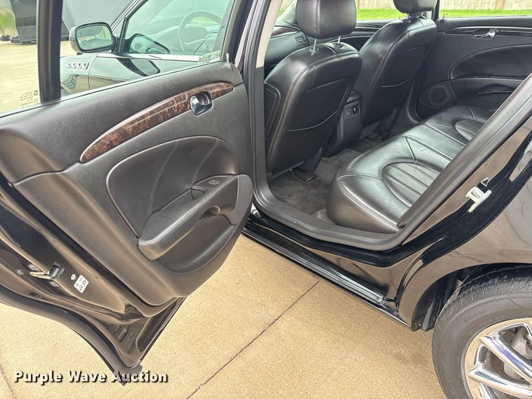 image for item DY0439 2006 Buick Lucerne CXS 