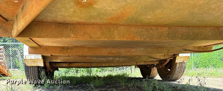 image for item DY0858 1990 Shop built utility trailer