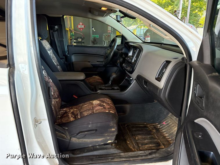 image for item DY0859 2016 Chevrolet Colorado Ext. Cab pickup truck