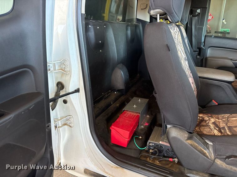 image for item DY0859 2016 Chevrolet Colorado Ext. Cab pickup truck