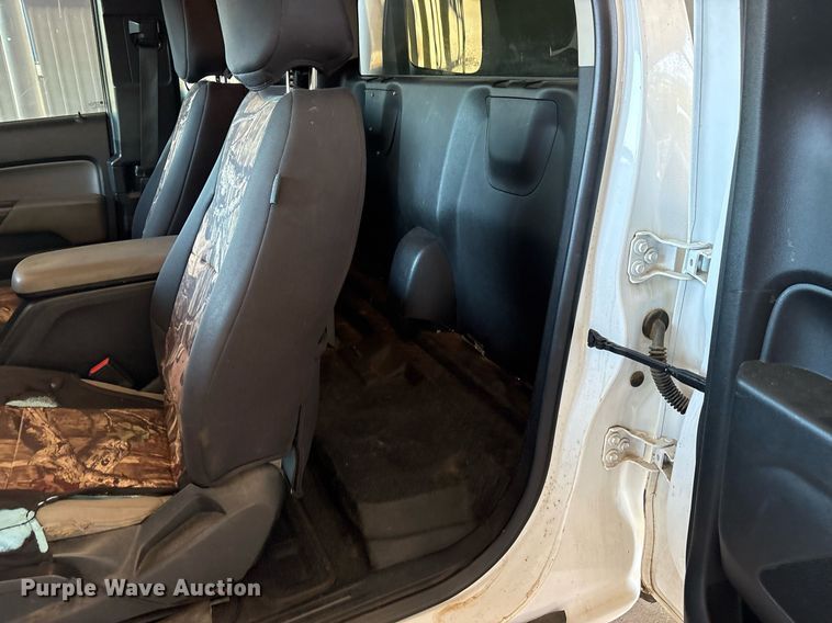 image for item DY0859 2016 Chevrolet Colorado Ext. Cab pickup truck