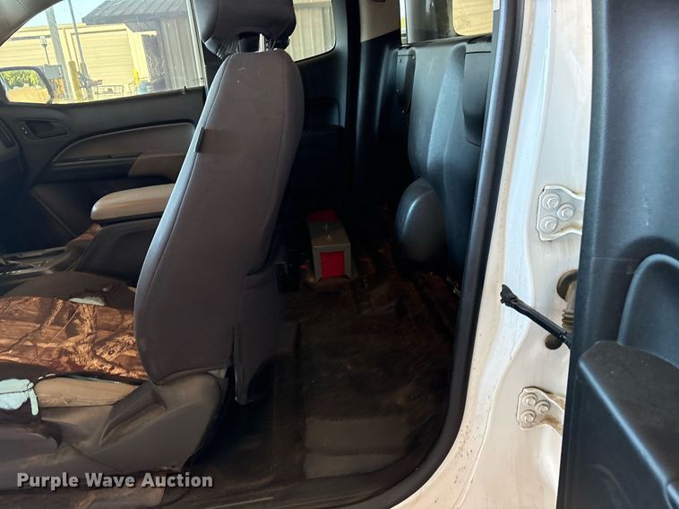 image for item DY0859 2016 Chevrolet Colorado Ext. Cab pickup truck