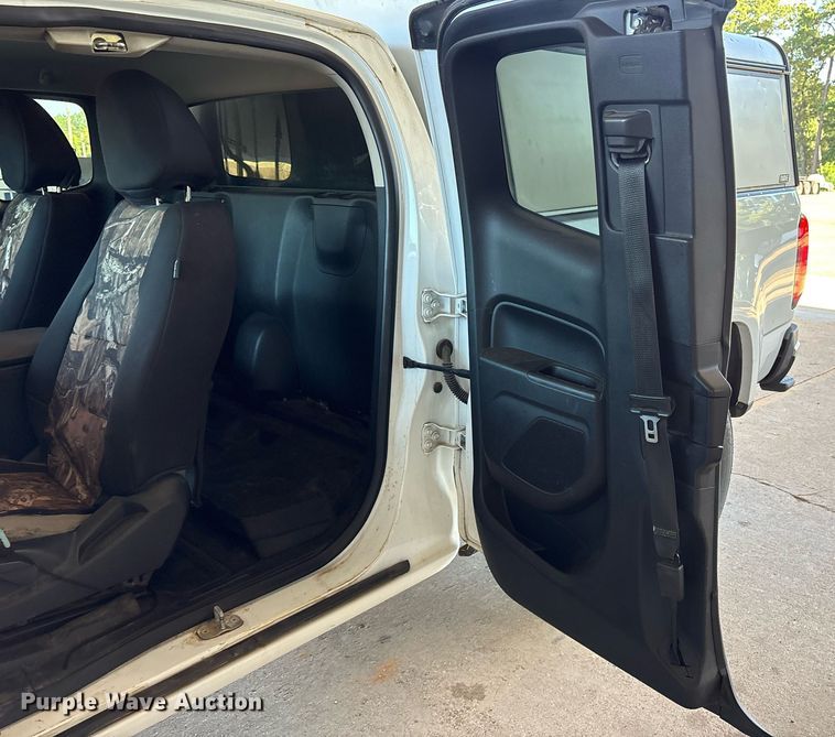 image for item DY0859 2016 Chevrolet Colorado Ext. Cab pickup truck