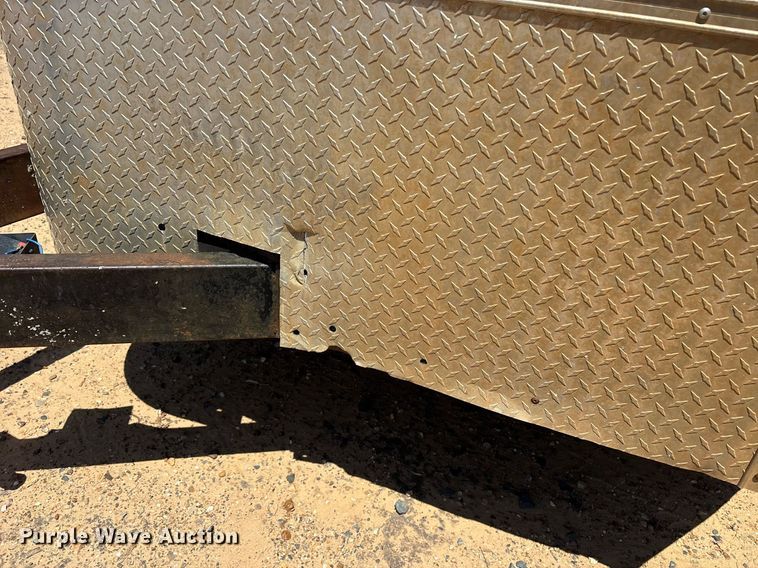 image for item DY0864 2012 King V17X1STA enclosed cargo trailer