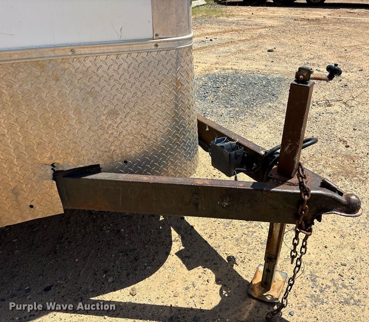 image for item DY0864 2012 King V17X1STA enclosed cargo trailer