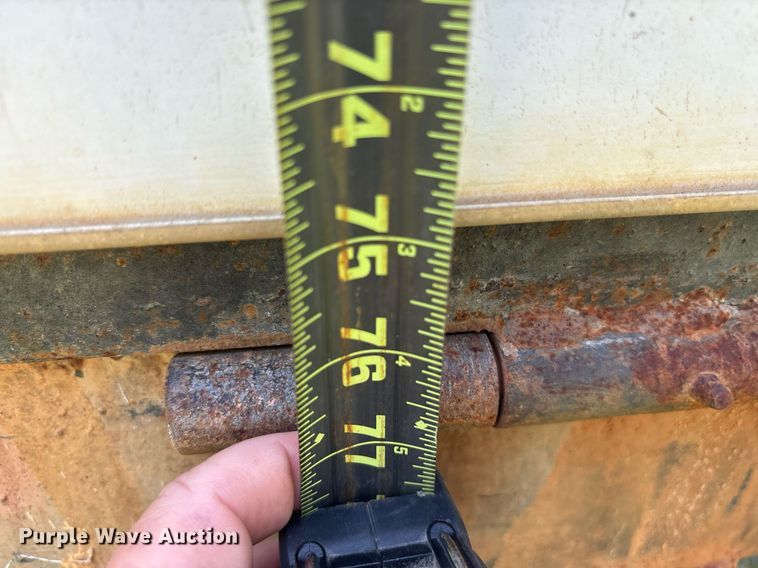 image for item DY0864 2012 King V17X1STA enclosed cargo trailer