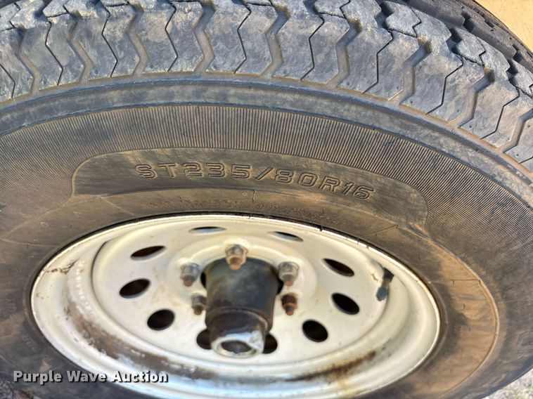 image for item DY0864 2012 King V17X1STA enclosed cargo trailer