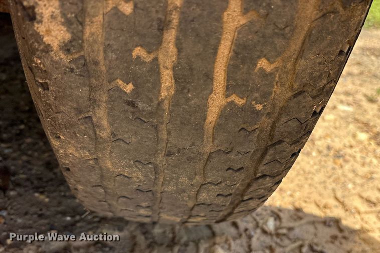 image for item DY0864 2012 King V17X1STA enclosed cargo trailer