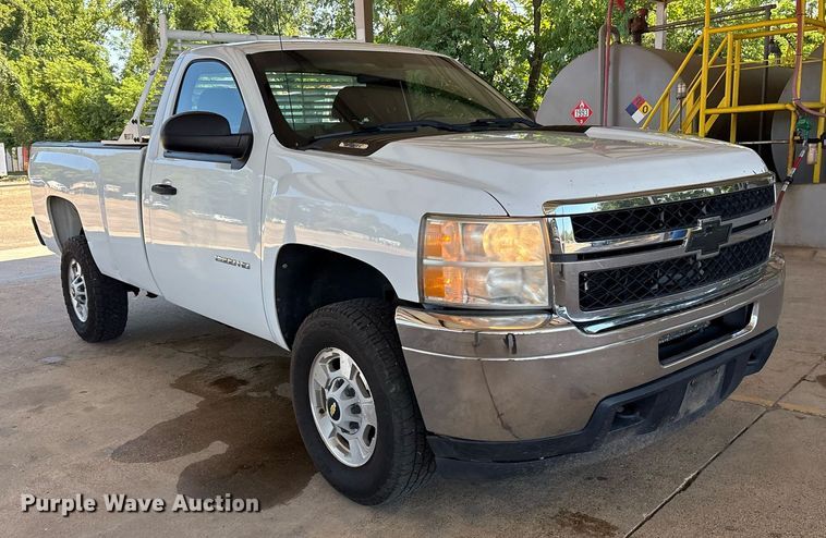 image for item DY0866 2011 Chevrolet Silverado 2500HD pickup truck