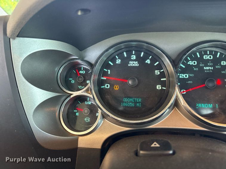 image for item DY0866 2011 Chevrolet Silverado 2500HD pickup truck