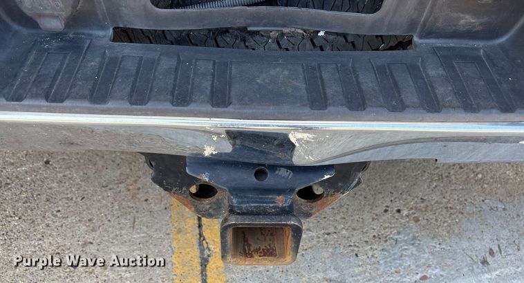 image for item DY0867 2017 Chevrolet Silverado 2500HD Crew Cab pickup truck