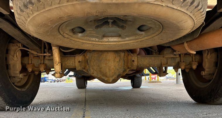 image for item DY0867 2017 Chevrolet Silverado 2500HD Crew Cab pickup truck