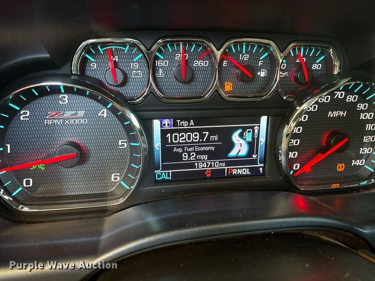 image for item DY0867 2017 Chevrolet Silverado 2500HD Crew Cab pickup truck