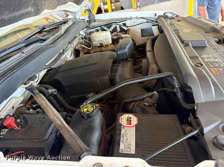 image for item DY0867 2017 Chevrolet Silverado 2500HD Crew Cab pickup truck