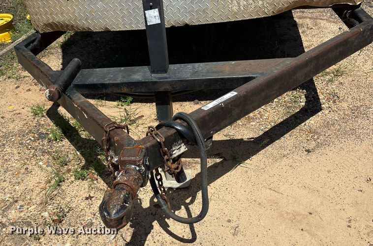 image for item DY0868 2007 Carry- On  enclosed cargo trailer