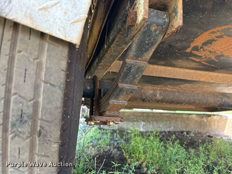 image for item DY0868 2007 Carry- On  enclosed cargo trailer