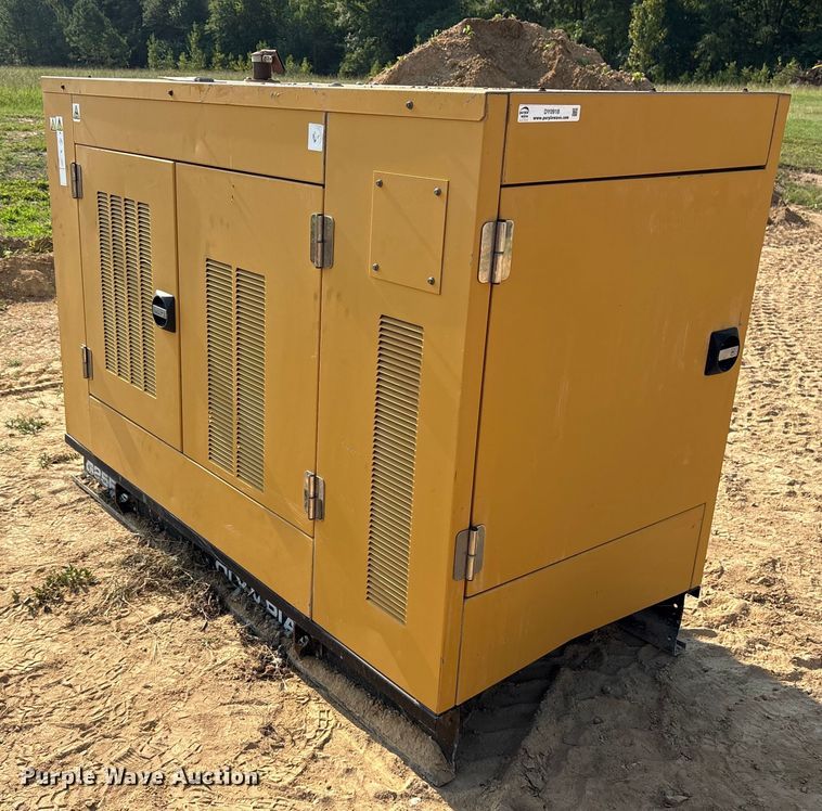 image for item DY0918 2001 Olympian G25F1S generator