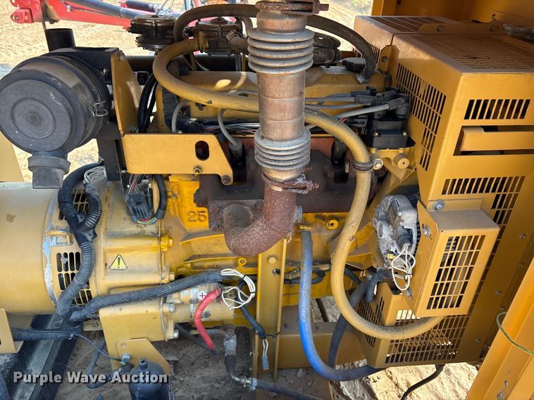 image for item DY0918 2001 Olympian G25F1S generator