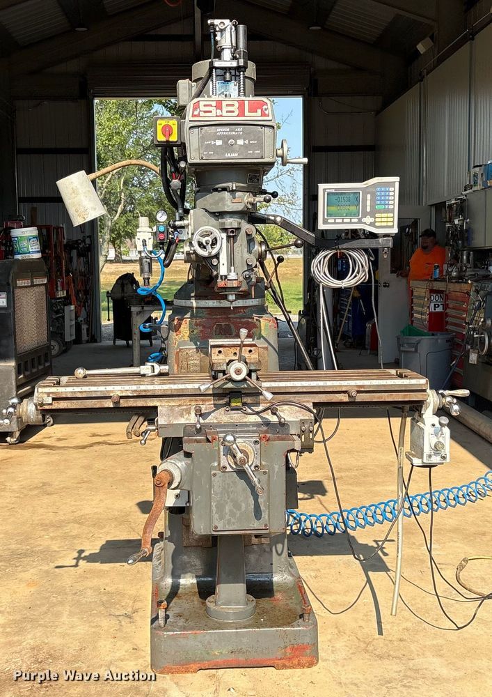 image for item DY0919 South Bend 3VH Milling machine