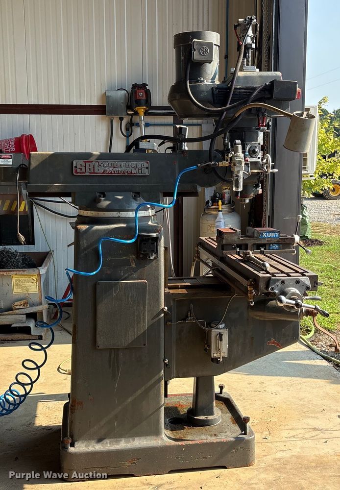 image for item DY0919 South Bend 3VH Milling machine