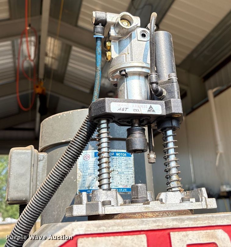 image for item DY0919 South Bend 3VH Milling machine