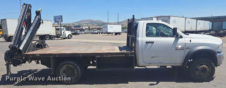 image for item DY0972 2016 Dodge Ram 4500 flatbed truck