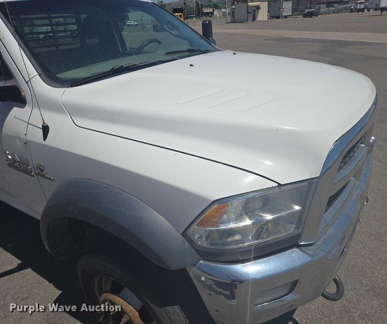 image for item DY0972 2016 Dodge Ram 4500 flatbed truck