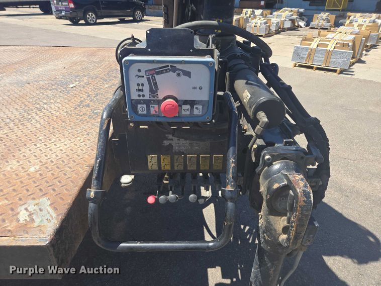 image for item DY0972 2016 Dodge Ram 4500 flatbed truck