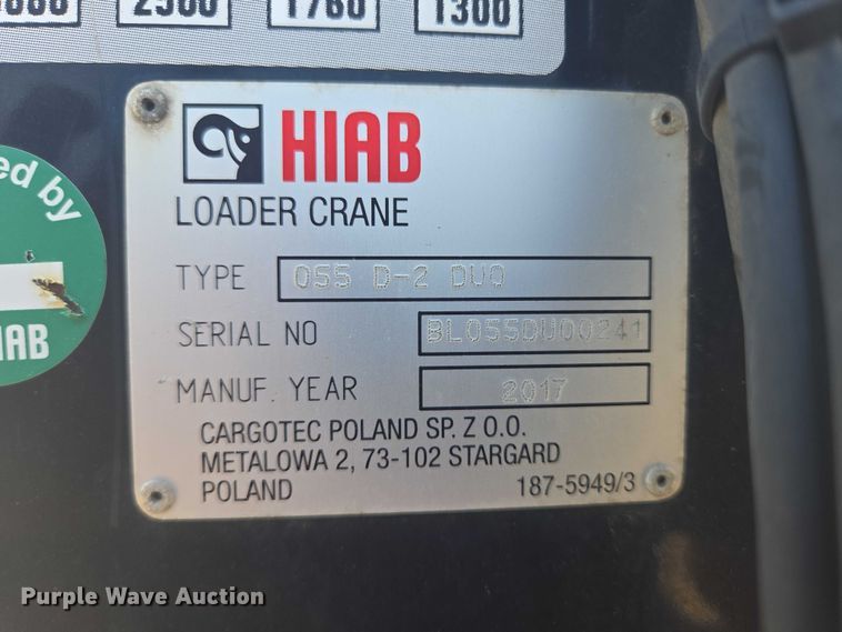 image for item DY0972 2016 Dodge Ram 4500 flatbed truck