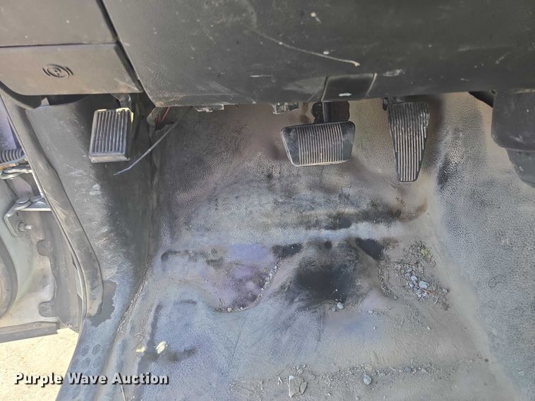 image for item DY0972 2016 Dodge Ram 4500 flatbed truck