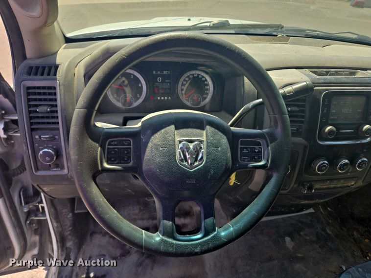 image for item DY0972 2016 Dodge Ram 4500 flatbed truck