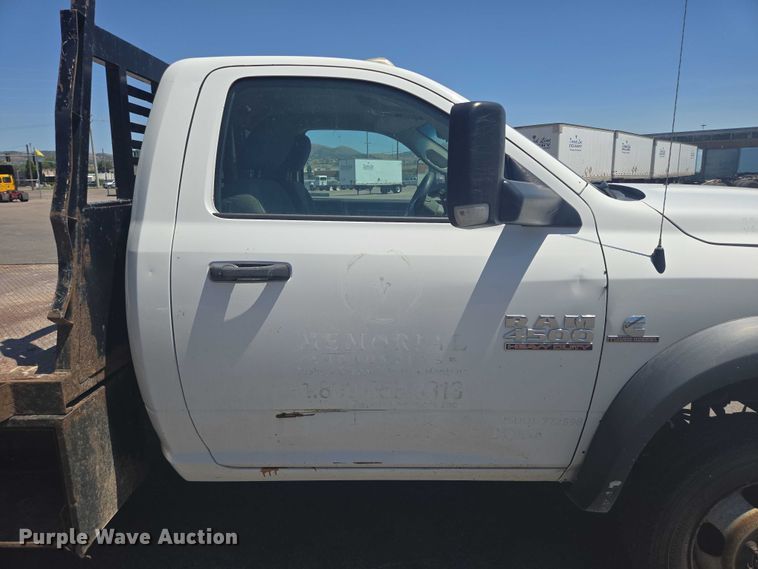 image for item DY0972 2016 Dodge Ram 4500 flatbed truck