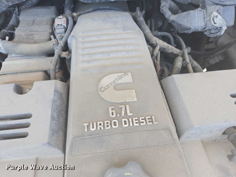 image for item DY0972 2016 Dodge Ram 4500 flatbed truck