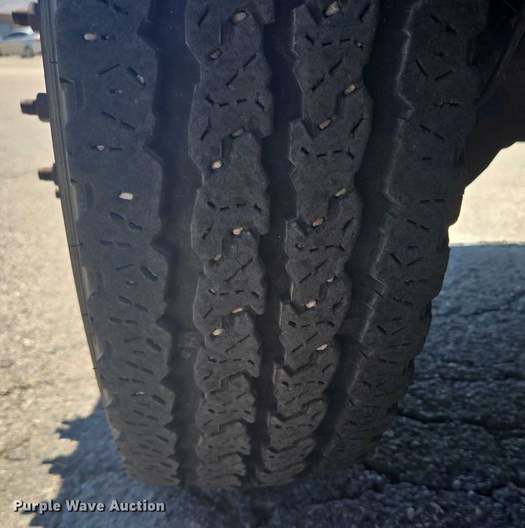 image for item DY0972 2016 Dodge Ram 4500 flatbed truck