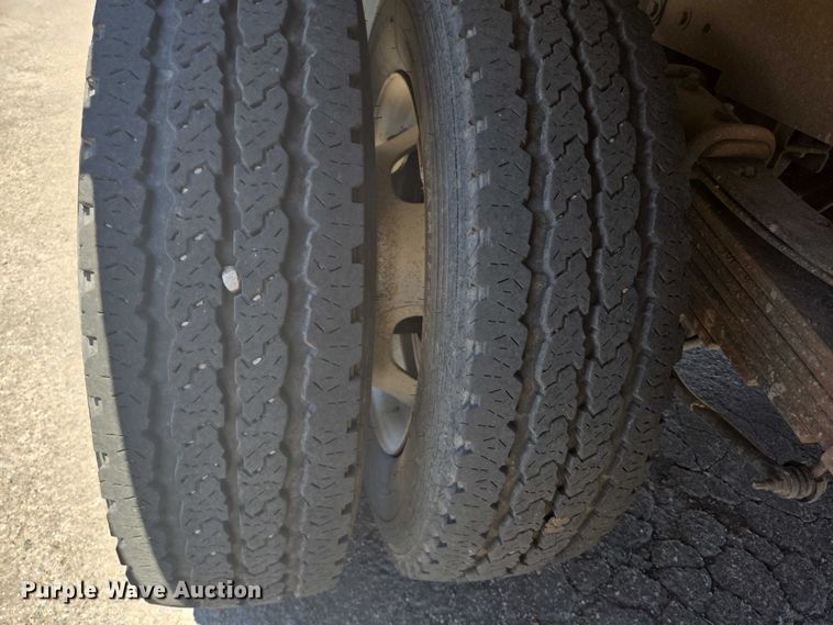 image for item DY0972 2016 Dodge Ram 4500 flatbed truck