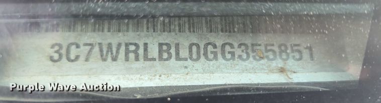 image for item DY0972 2016 Dodge Ram 4500 flatbed truck