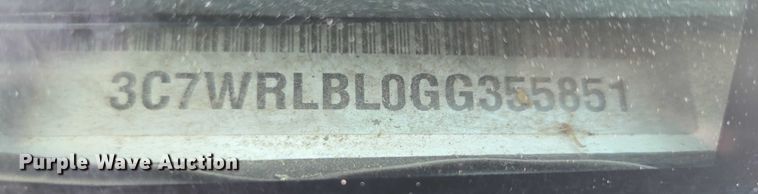 image for item DY0972 2016 Dodge Ram 4500 flatbed truck