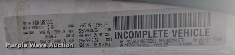 image for item DY0972 2016 Dodge Ram 4500 flatbed truck