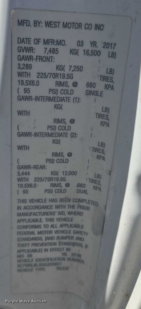 image for item DY0972 2016 Dodge Ram 4500 flatbed truck