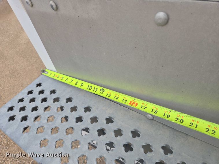 image for item DY0974 2008 Ford F450 Super Duty bucket truck