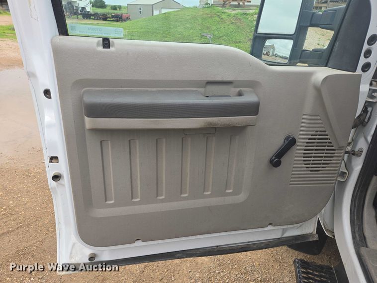 image for item DY0974 2008 Ford F450 Super Duty bucket truck