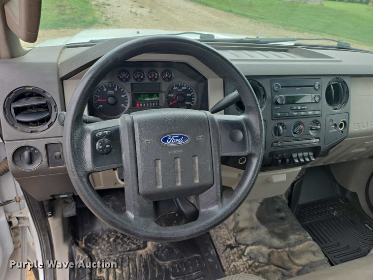 image for item DY0974 2008 Ford F450 Super Duty bucket truck